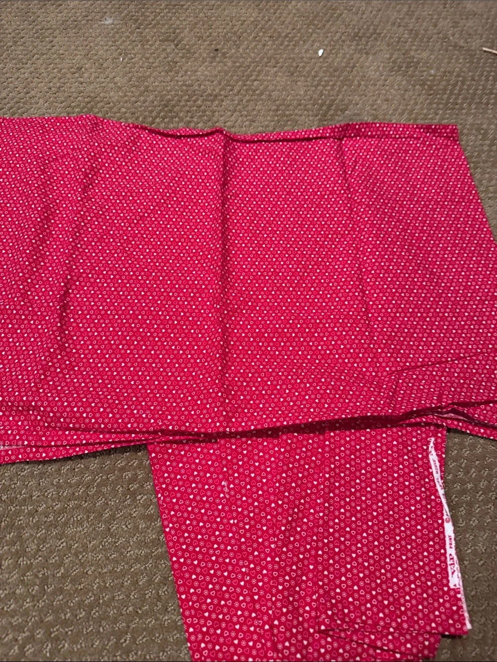 Set of 4 vintage napkins and a table tunner